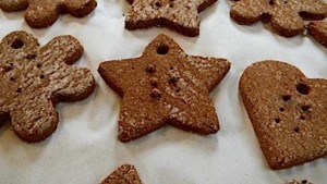 braille apple cinnamon ornament