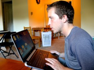 Nicholi demonstrating zoom text on his computer