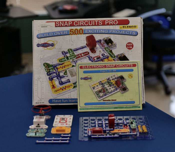 Snap circuits grid