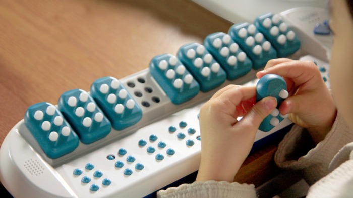 Taptilo, an assistive technology device for learning braille