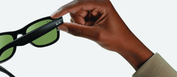 Ray-Ban Meta Smart Glasses