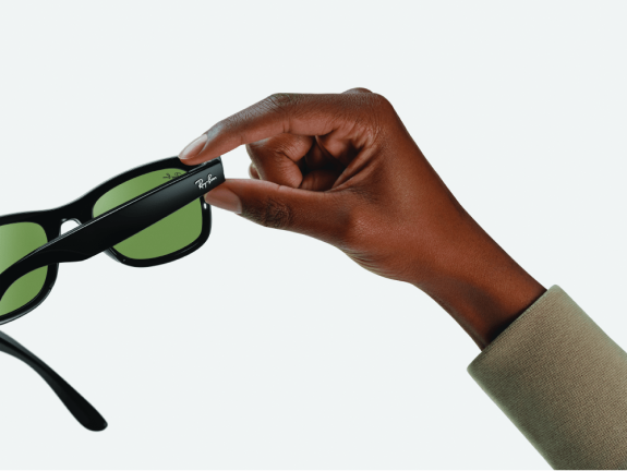 Ray-Ban Meta Smart Glasses